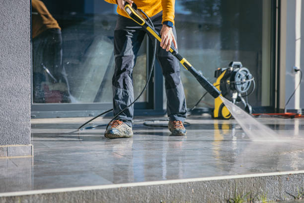 Best Garage Pressure Washing  in Winchester, IL